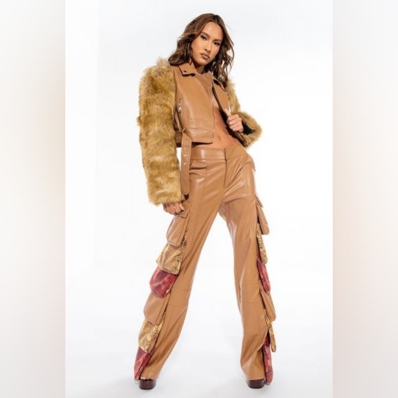 NWT Azalea Wang Cropped Nollie Faux Fur Arms Beige Moto Jacket Size XL - Picture 1 of 8